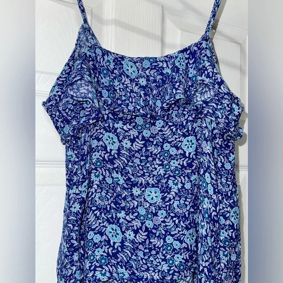 American Eagle Blue Floral Top with Spaghetti Straps - Picture 5 of 8